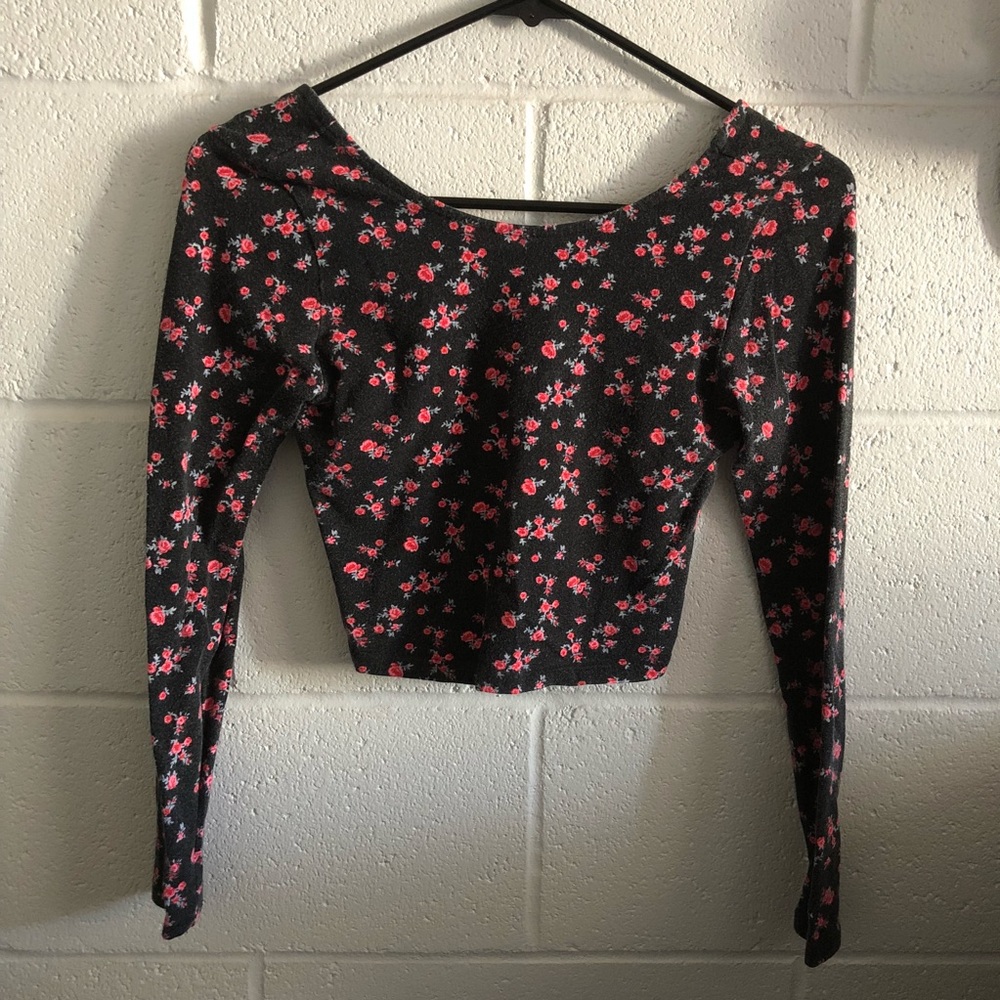 Floral long sleeve crop top